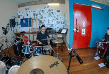 photos_2018_mike-alba-drums-brunei_02